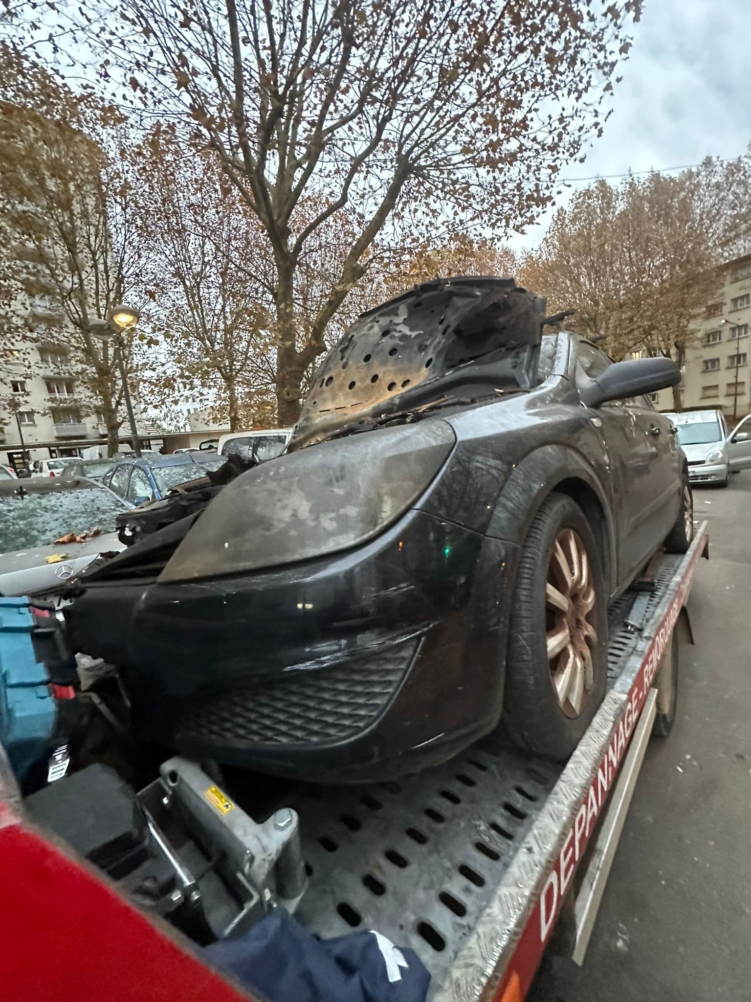 Enlèvement d'épave sur parking